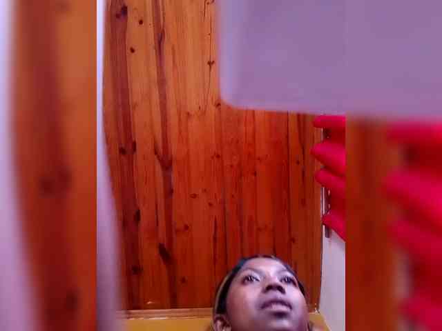 Sahsahsexy webcam