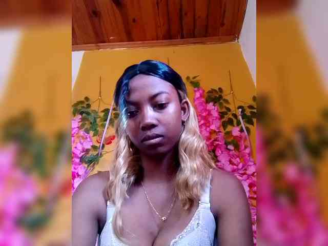 Sahsahsexy webcam