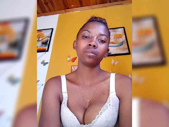 Sahsahsexy webcam
