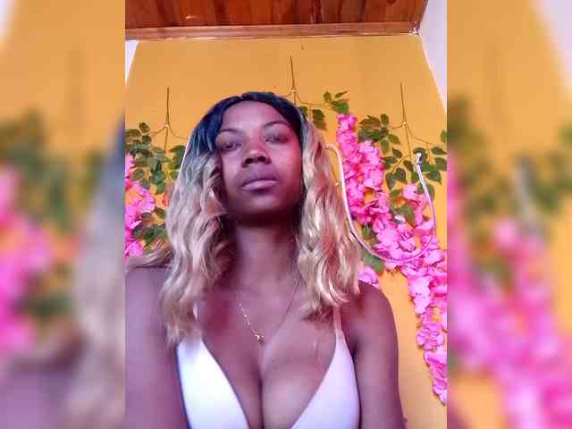 Sahsahsexy webcam