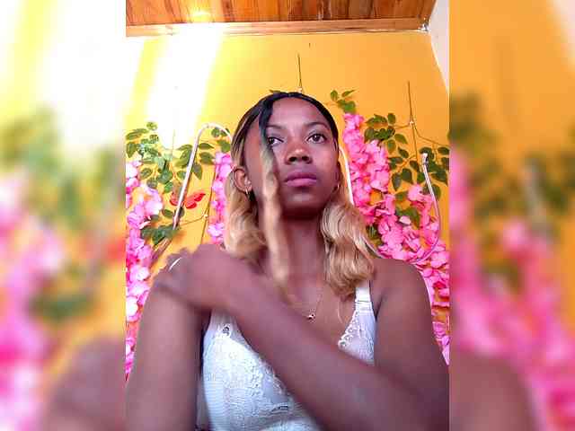 Sahsahsexy webcam