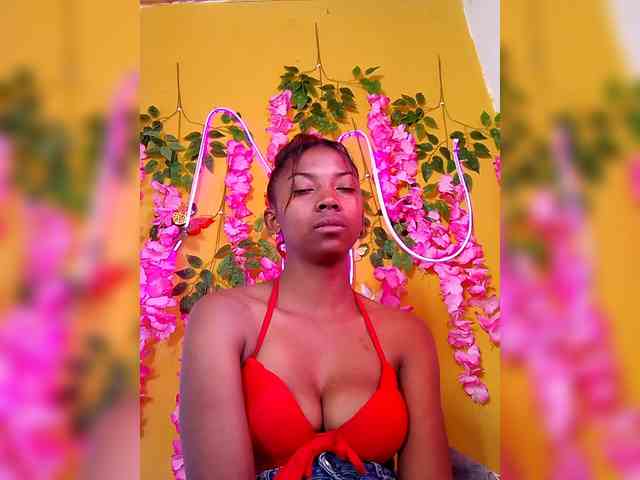 Sahsahsexy webcam