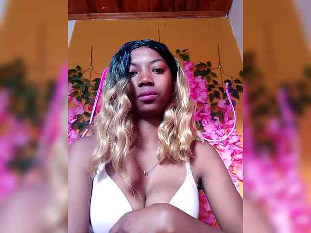 Sahsahsexy webcam