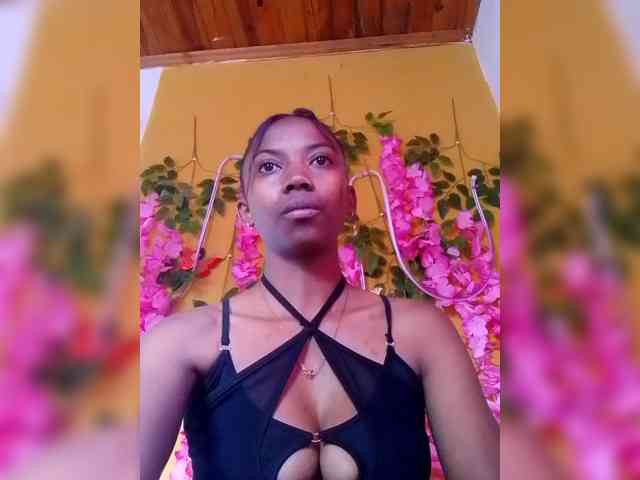 Sahsahsexy webcam