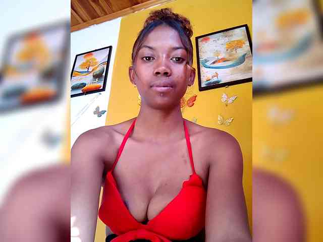 Sahsahsexy webcam