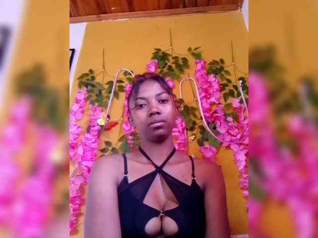 Sahsahsexy webcam