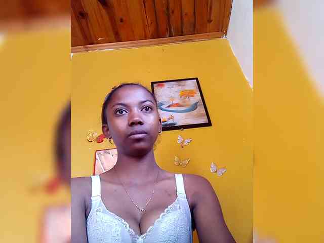 Sahsahsexy webcam