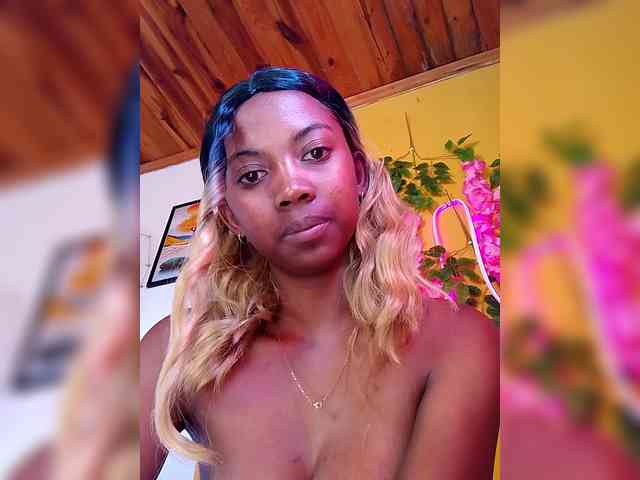 Sahsahsexy webcam