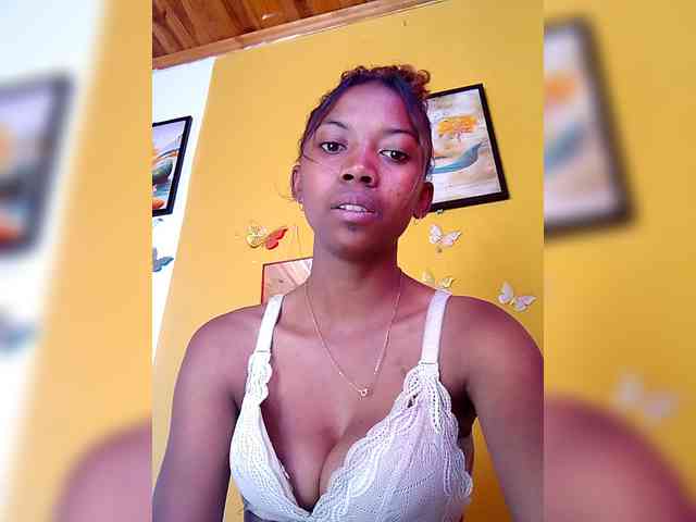 Sahsahsexy webcam