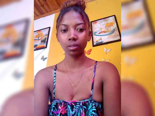 Sahsahsexy webcam