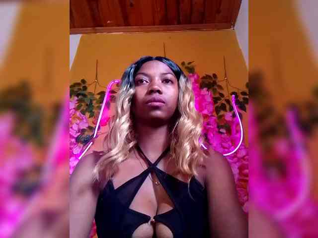Sahsahsexy webcam