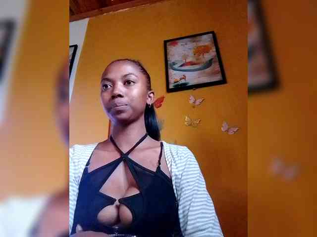 Sahsahsexy webcam