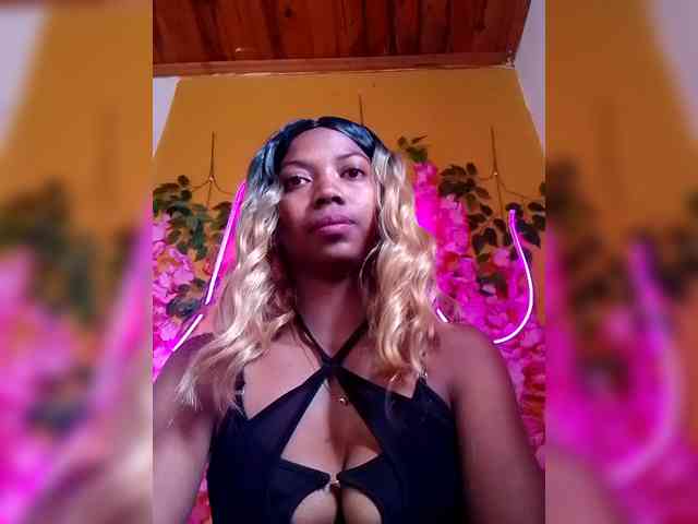 Sahsahsexy webcam
