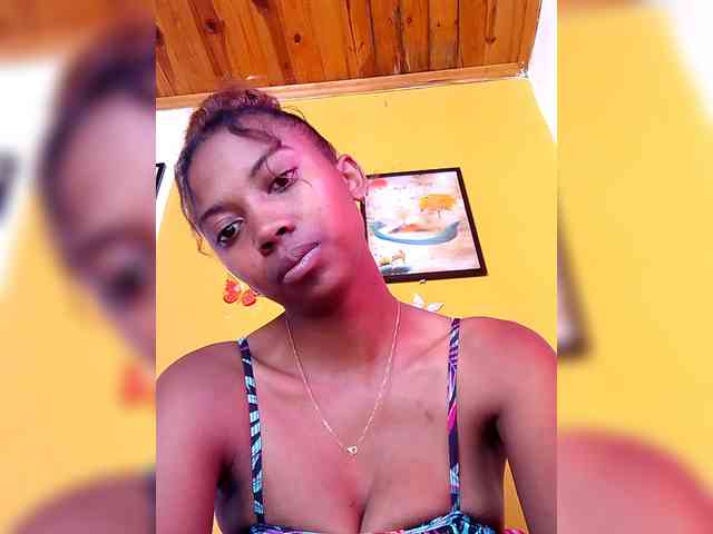 Sahsahsexy webcam
