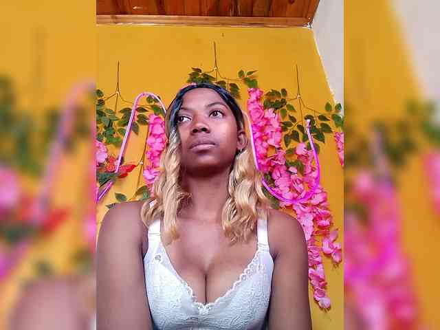 Sahsahsexy webcam