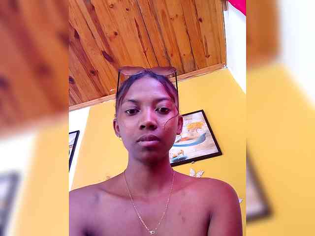 Sahsahsexy webcam