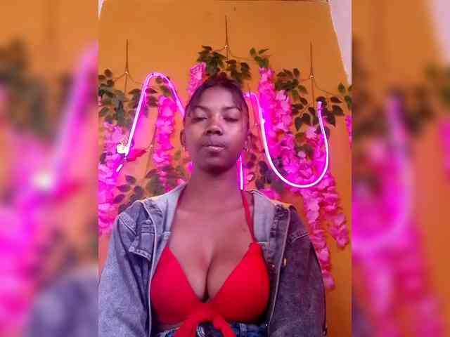 Sahsahsexy webcam