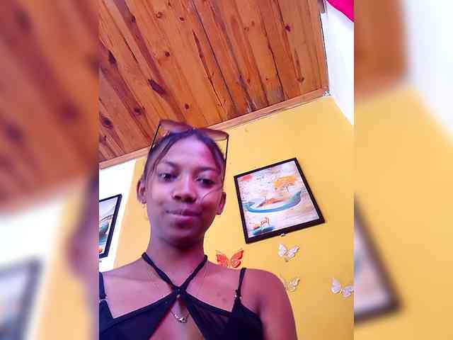 Sahsahsexy webcam