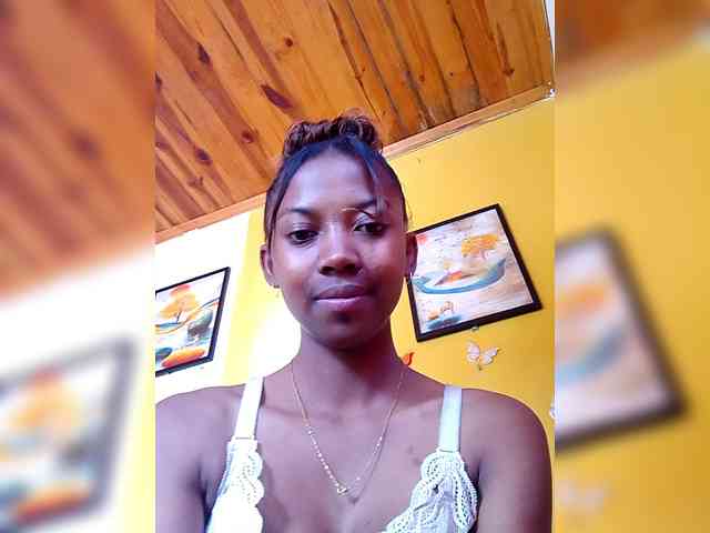 Sahsahsexy webcam