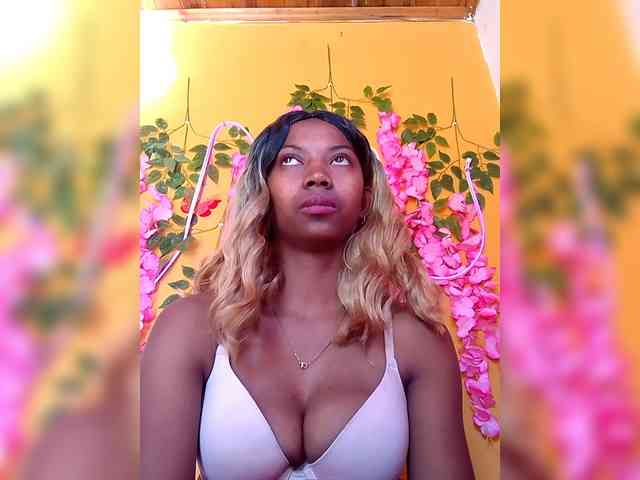 Sahsahsexy webcam