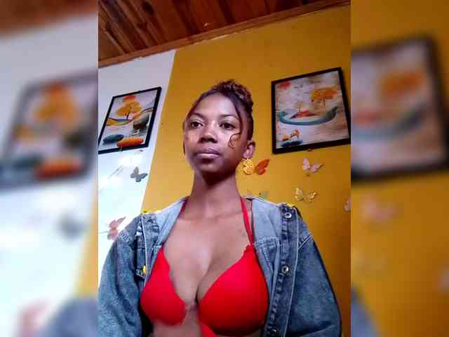Modèle: Sahsahsexy