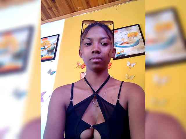 Sahsahsexy webcam