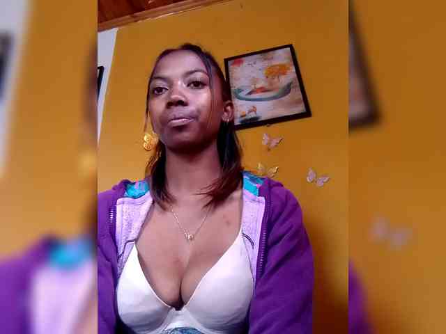 Sahsahsexy webcam