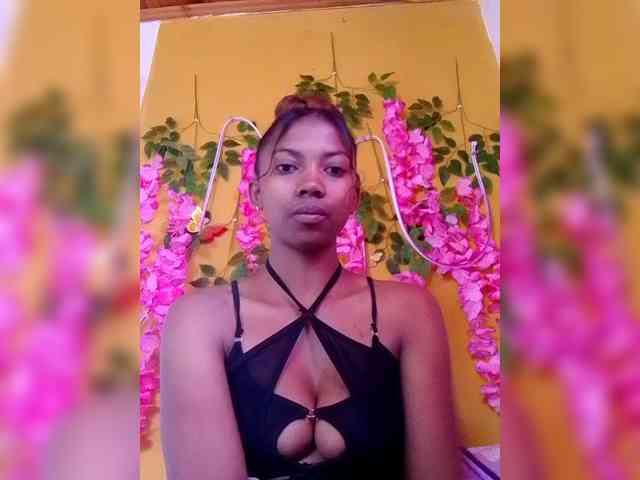 Sahsahsexy webcam