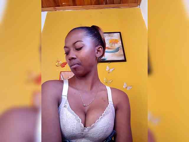 Sahsahsexy webcam