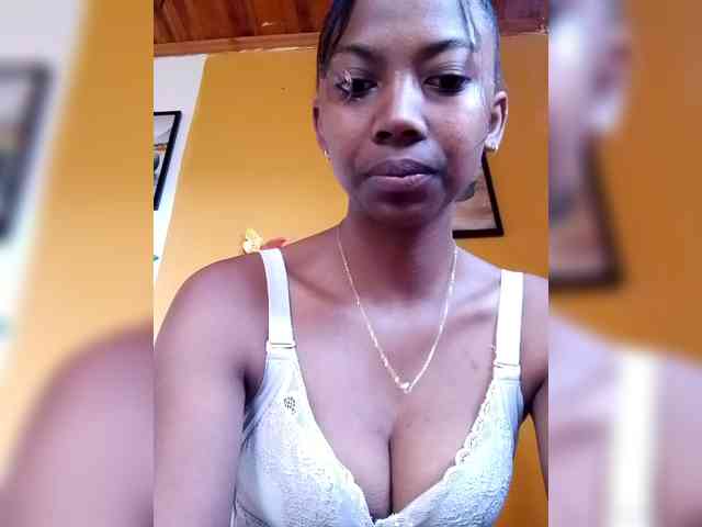 Sahsahsexy webcam