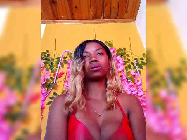 Sahsahsexy webcam