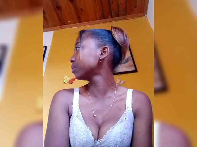Sahsahsexy webcam