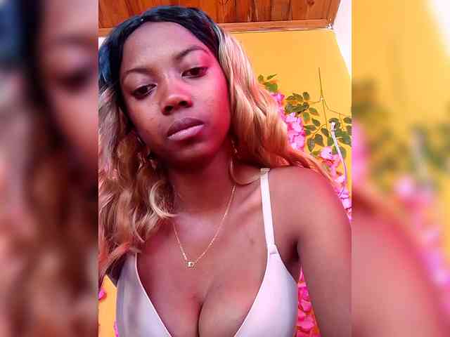 Sahsahsexy webcam
