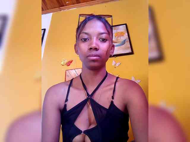 Sahsahsexy webcam