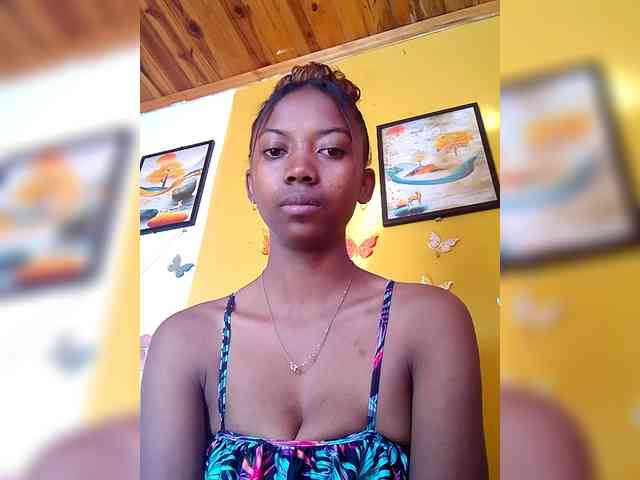 Sahsahsexy webcam