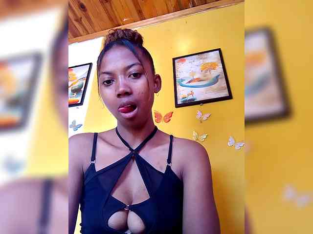 Modèle: Sahsahsexy