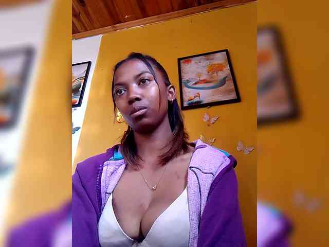 Sahsahsexy webcam