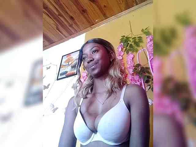 Sahsahsexy webcam