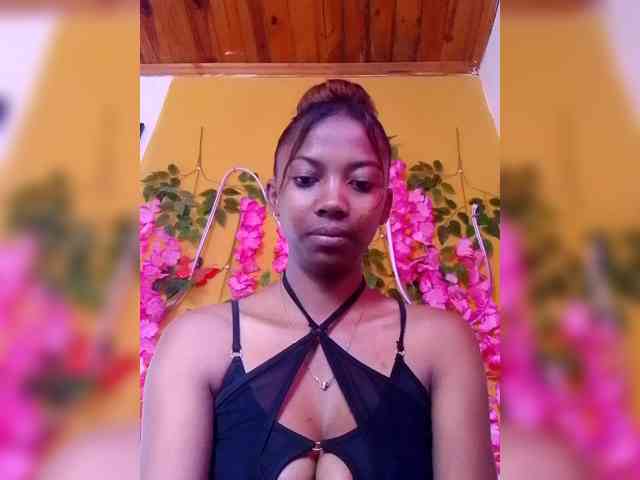 Sahsahsexy webcam
