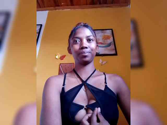Sahsahsexy webcam