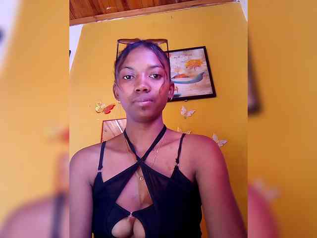 Sahsahsexy webcam