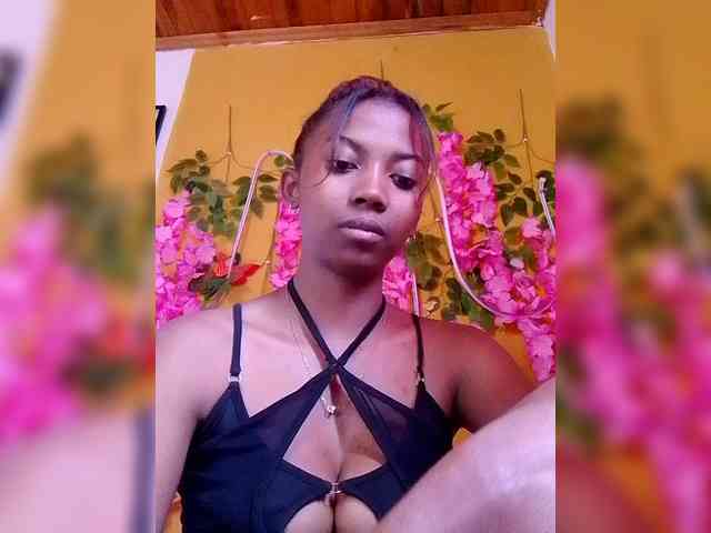 Sahsahsexy webcam