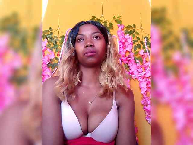Sahsahsexy webcam