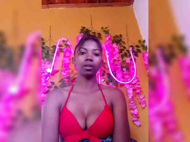 Sahsahsexy webcam