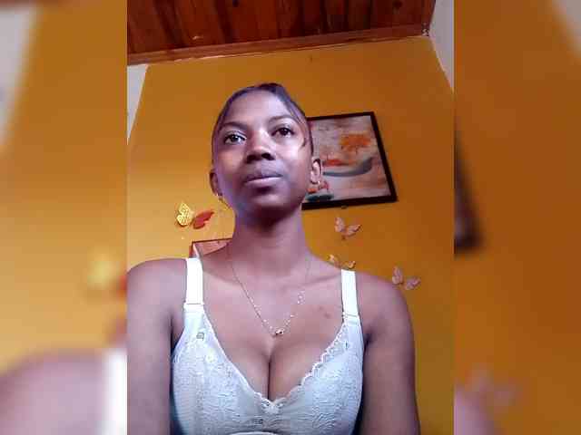 Modèle: Sahsahsexy