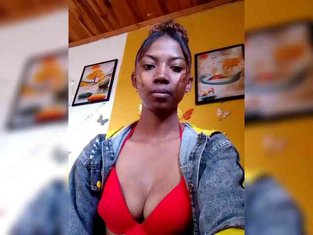 Modèle: Sahsahsexy