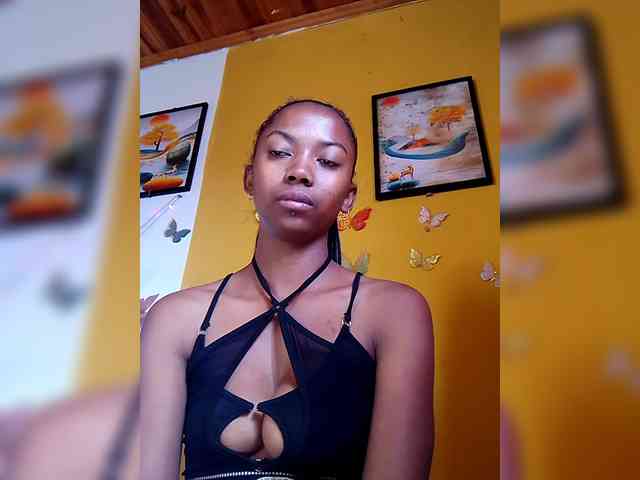 Sahsahsexy webcam