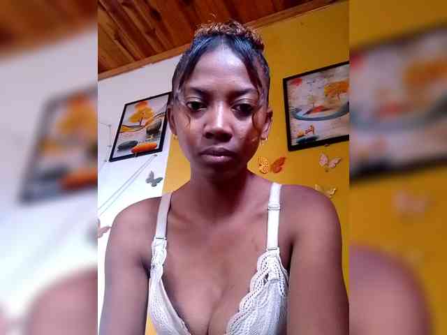 Sahsahsexy webcam