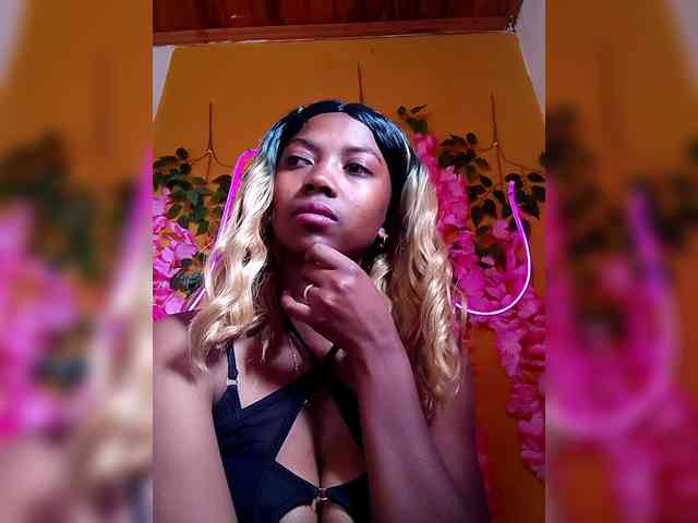 Sahsahsexy webcam