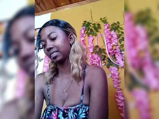 Sahsahsexy webcam